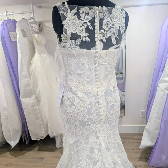 Azazie Judith Size 16 - Picture 4 of 7